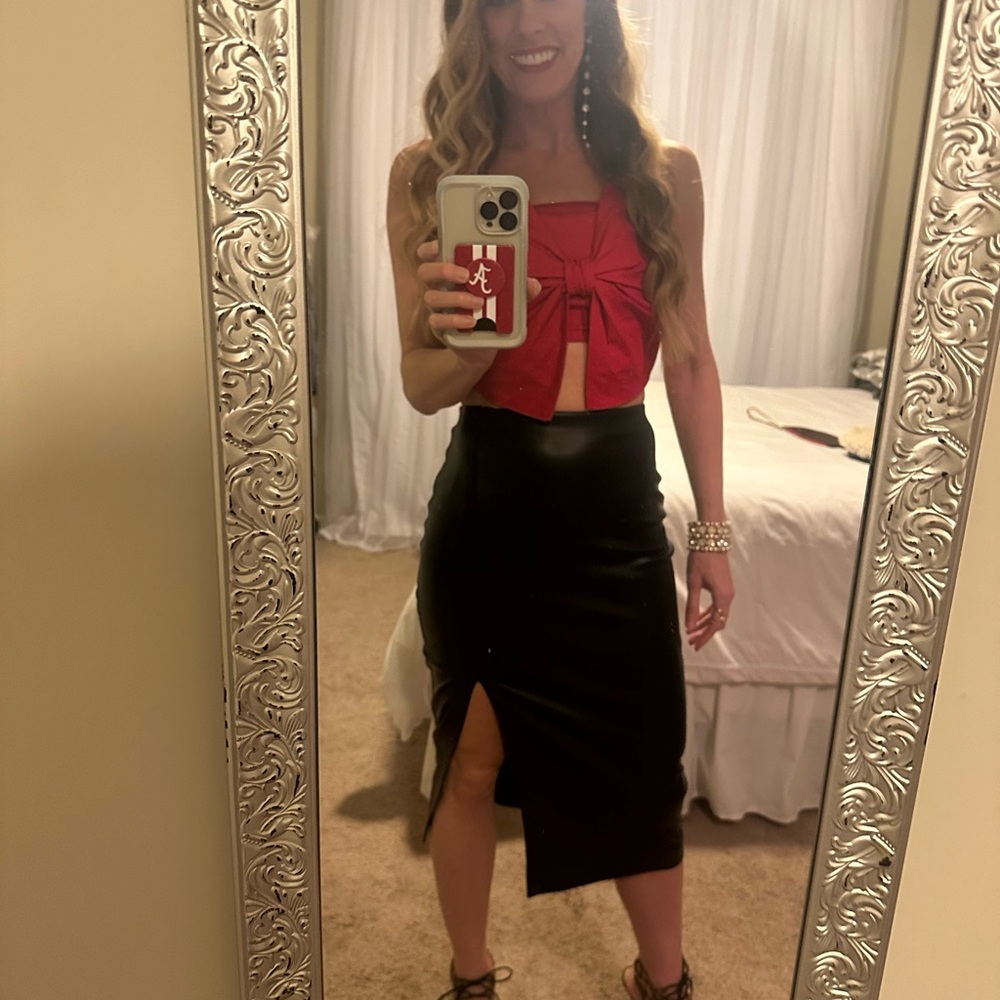 Francesca's Collections Vibrant Red Bow Crop Top